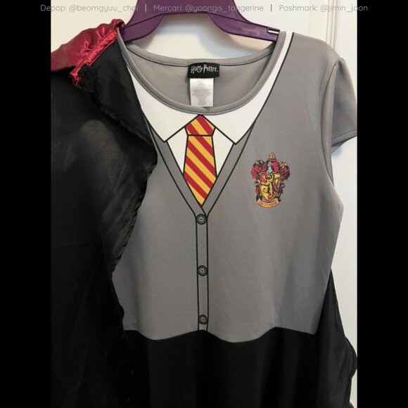 Harry Potter Gryffindor costume - Picture 2 of 7